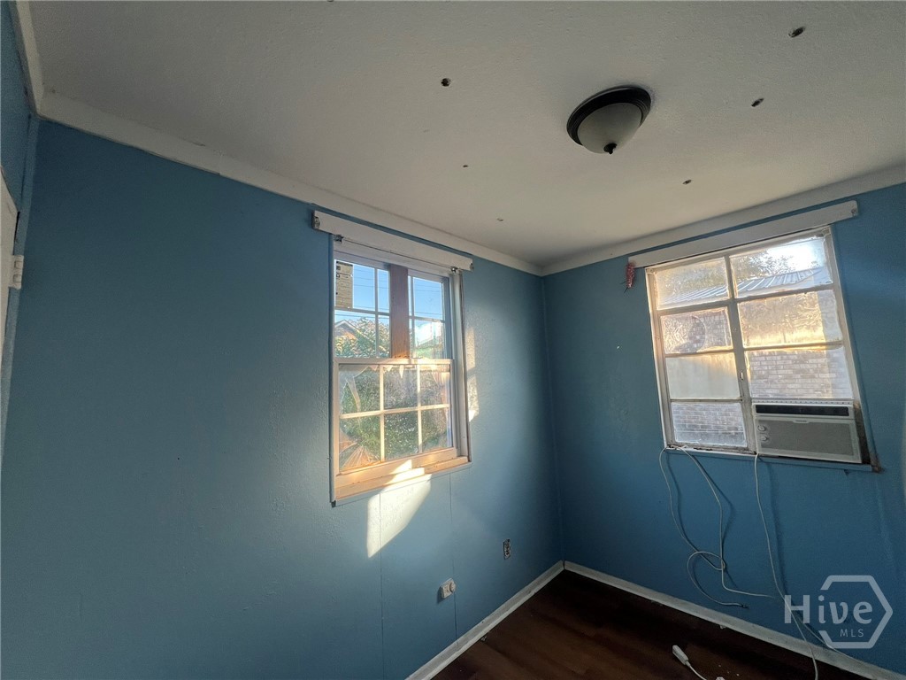 814 Carter Street Savannah, GA 31415 - Photo 4 of 8