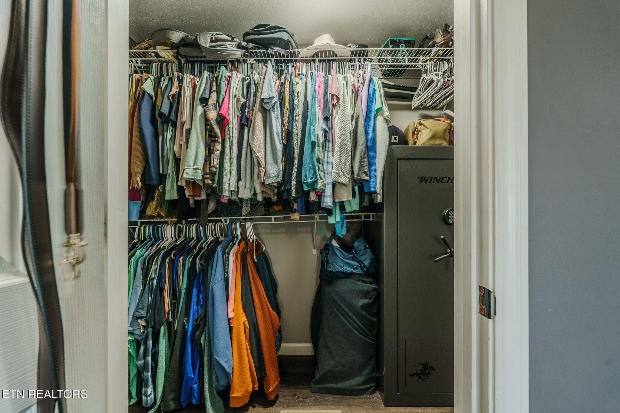 3215 Smith Road White Pine, TN 37890 - Photo 8 of 28 a view of walk in closet with clothes