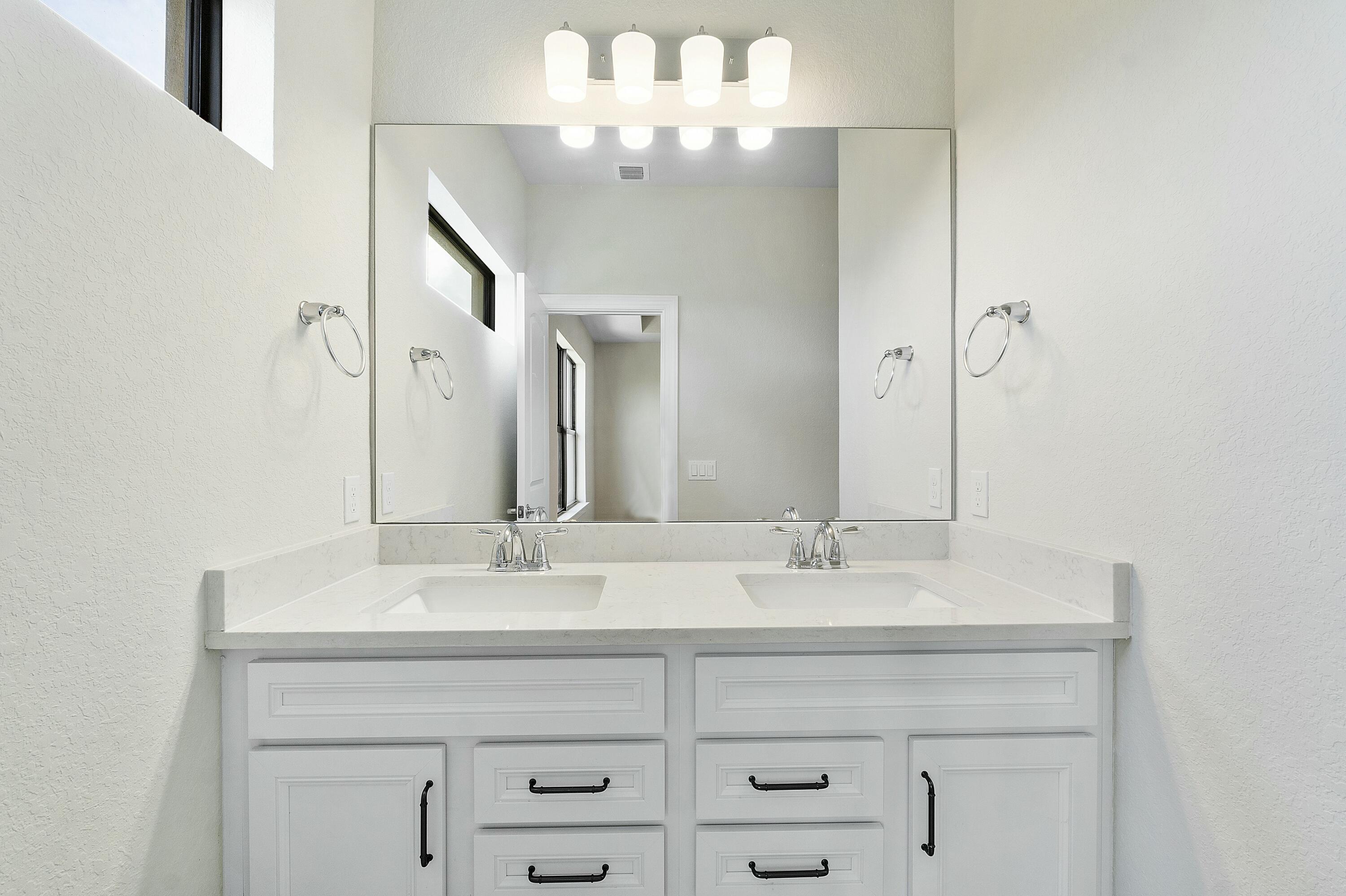 4853 Chantilly Road Lake Worth, FL 33467 - Photo 14 of 37 tempImage7yJ1Pt