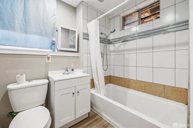 $1,295,000 | 1789 McKinnon Avenue, San Francisco, CA 94124