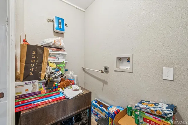 $1,295,000 | 1789 McKinnon Avenue, San Francisco, CA 94124