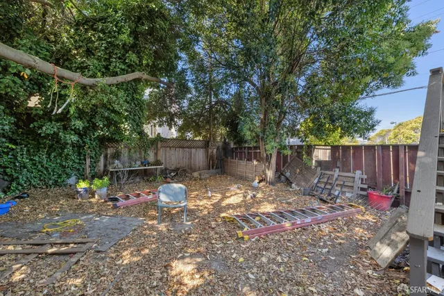 $1,295,000 | 1789 McKinnon Avenue, San Francisco, CA 94124