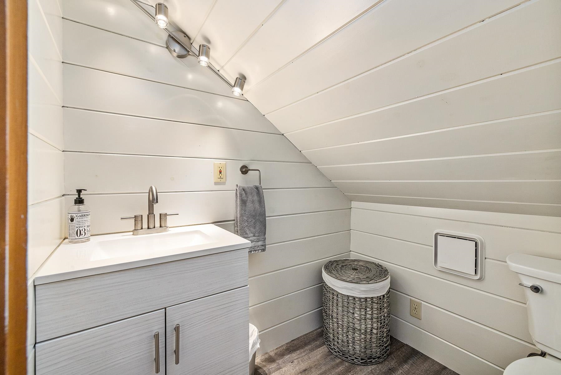561 Bay Road Durham, NH 03824 - Photo 27 of 40 Gallery Image 27