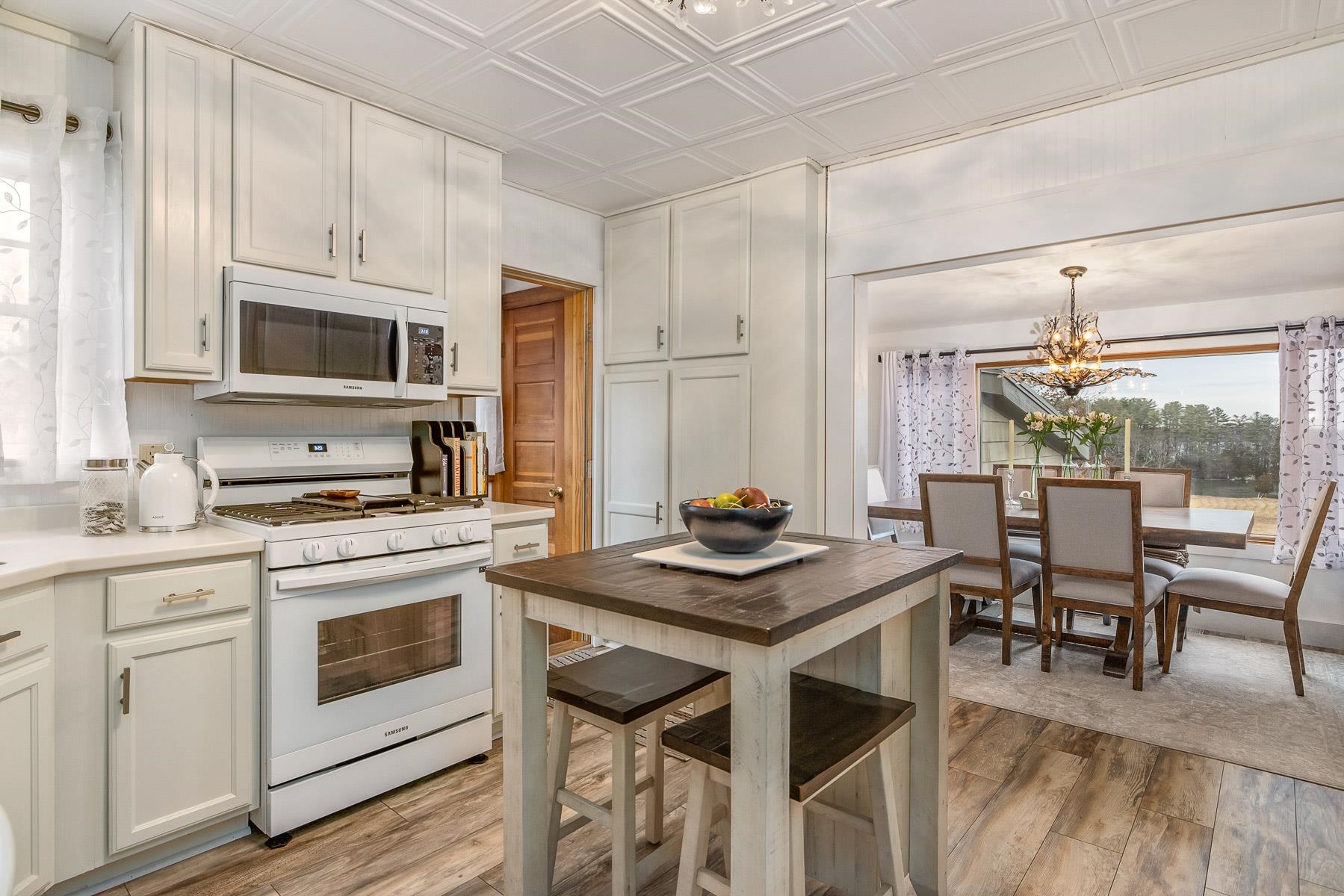 561 Bay Road Durham, NH 03824 - Photo 8 of 40 Gallery Image 8