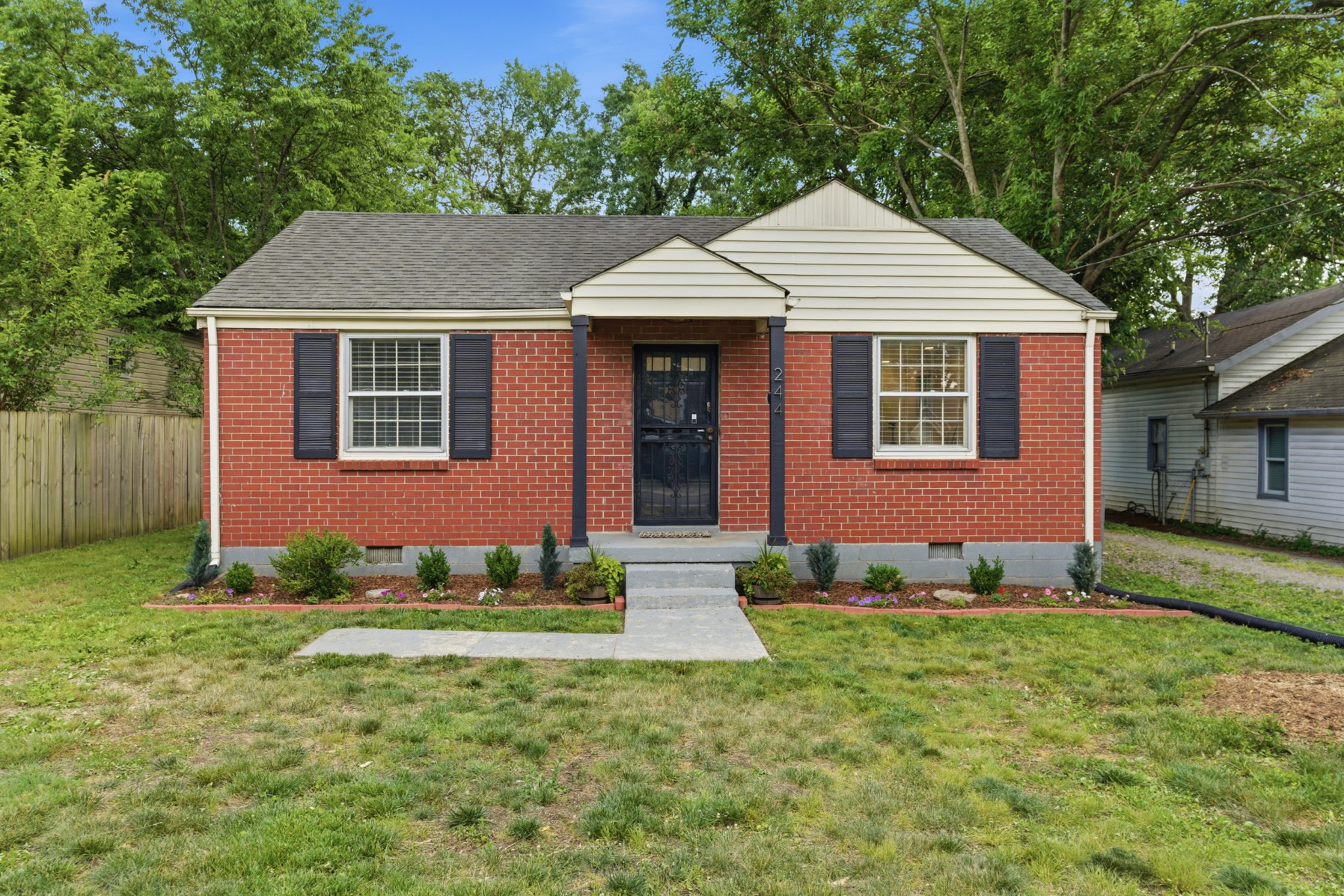 244 Elm Street Madison, TN 37115 - Photo 2 of 36
