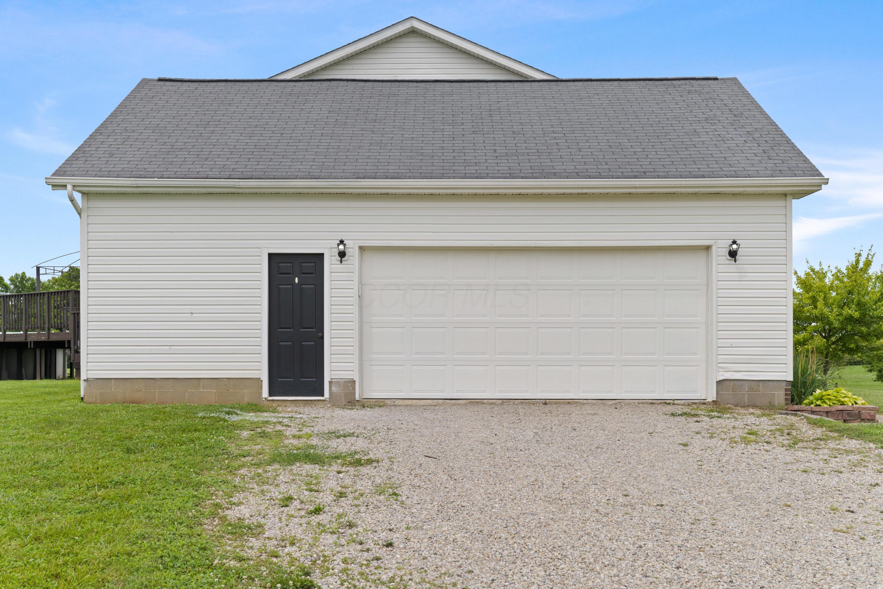 1172 Cambrian Road Cable, OH 43009 - Photo 60 of 80 Attached Garage