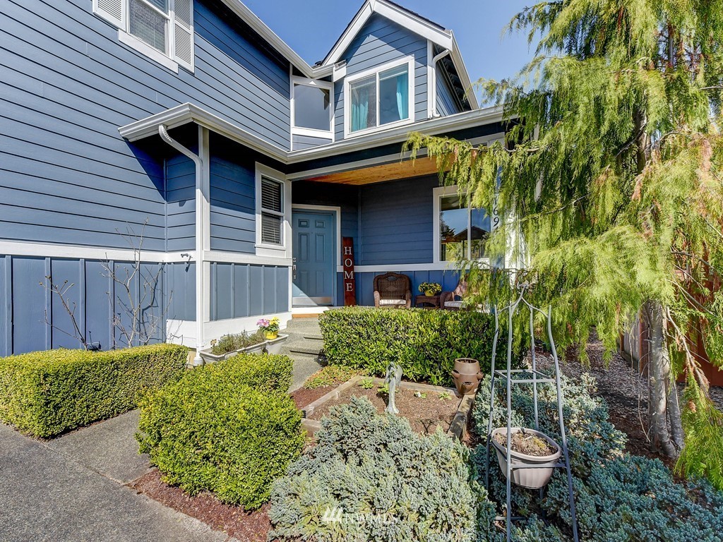 16940 166th Place Southeast Renton, WA 98058 - Photo 2 of 25