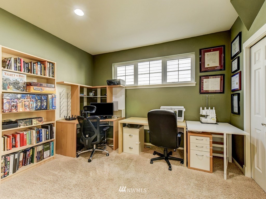 16940 166th Place Southeast Renton, WA 98058 - Photo 14 of 25