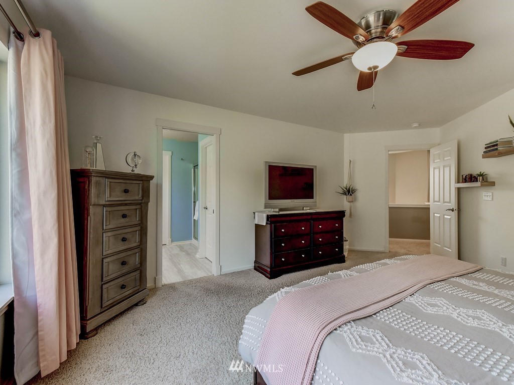 16940 166th Place Southeast Renton, WA 98058 - Photo 16 of 25