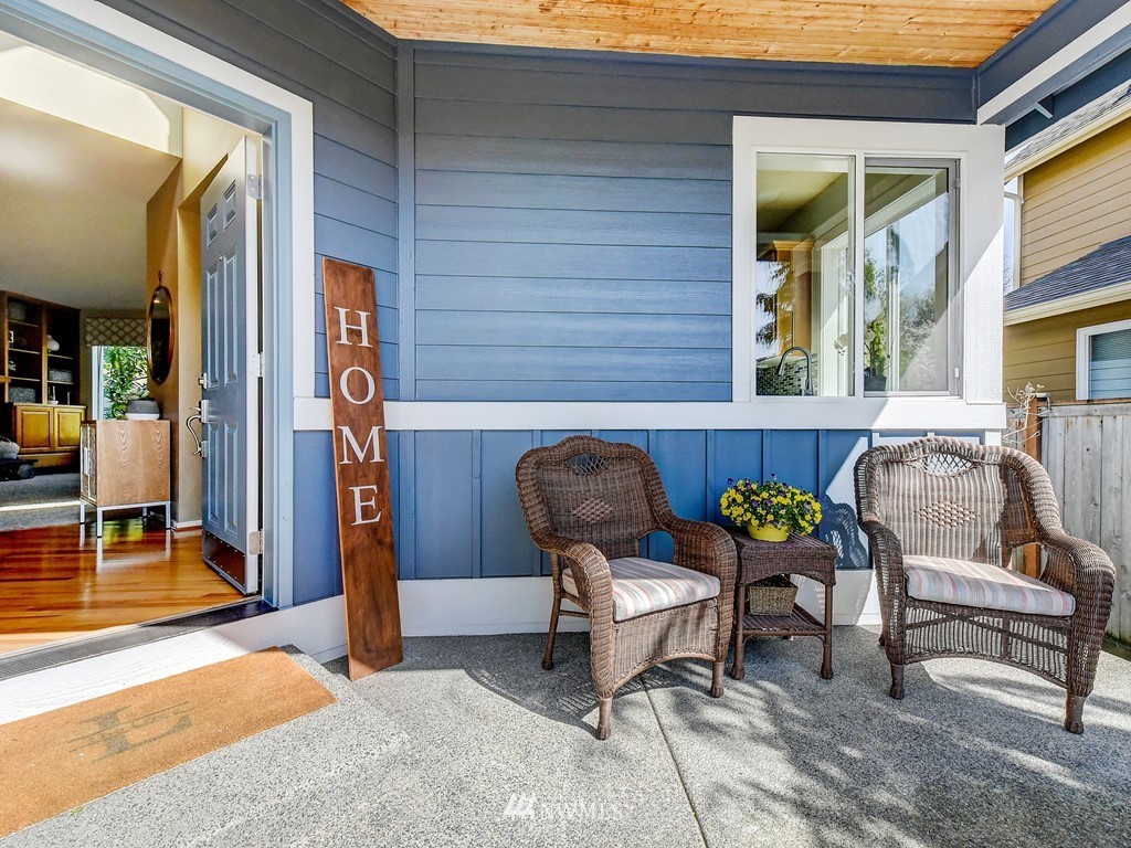 16940 166th Place Southeast Renton, WA 98058 - Photo 3 of 25