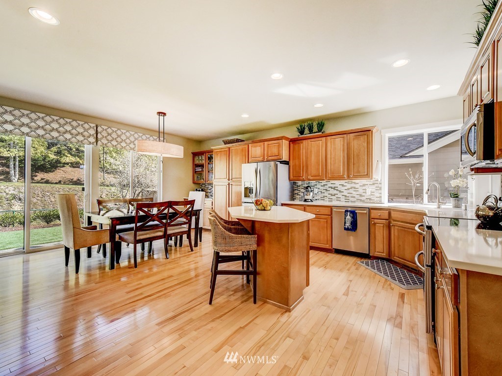 16940 166th Place Southeast Renton, WA 98058 - Photo 5 of 25