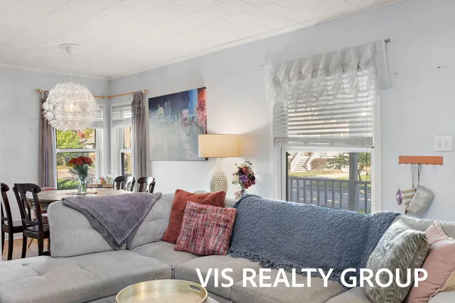 $349,900 | 508 Monroe Avenue, Grand Haven, MI 49417