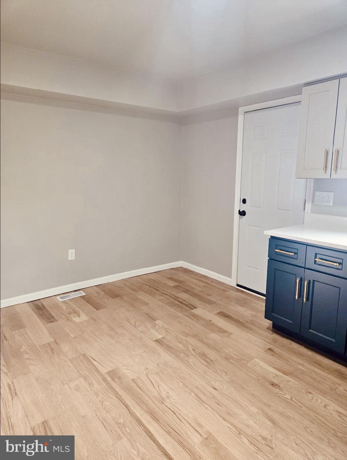 580 Walnut Street Pottstown, PA 19464 - Photo 3 of 20 Eat-In Kitchen
