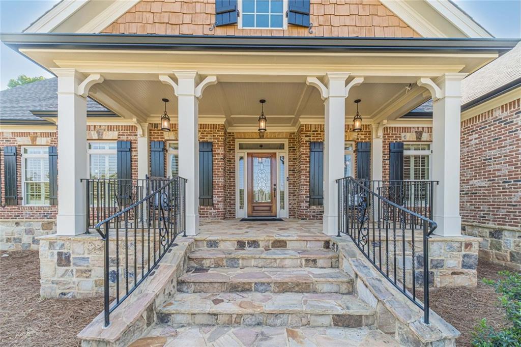 2124 Stonegate Way Monroe, GA 30656 - Photo 2 of 52