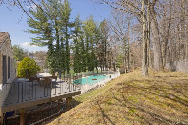 $799,000 | 196 East Townline Road, West Nyack, NY 10994