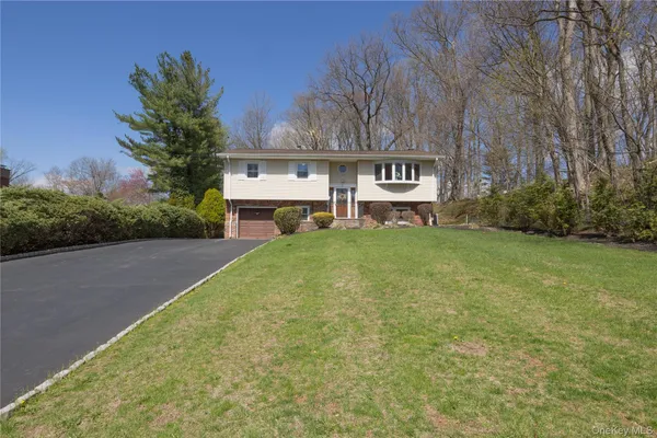 $799,000 | 196 East Townline Road, West Nyack, NY 10994