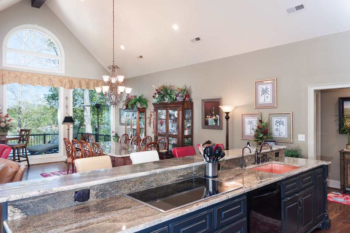 810 Barnes Road, Unit OAKE POINT Seneca, SC 29672 - Photo 8 of 36 Gallery Image 8