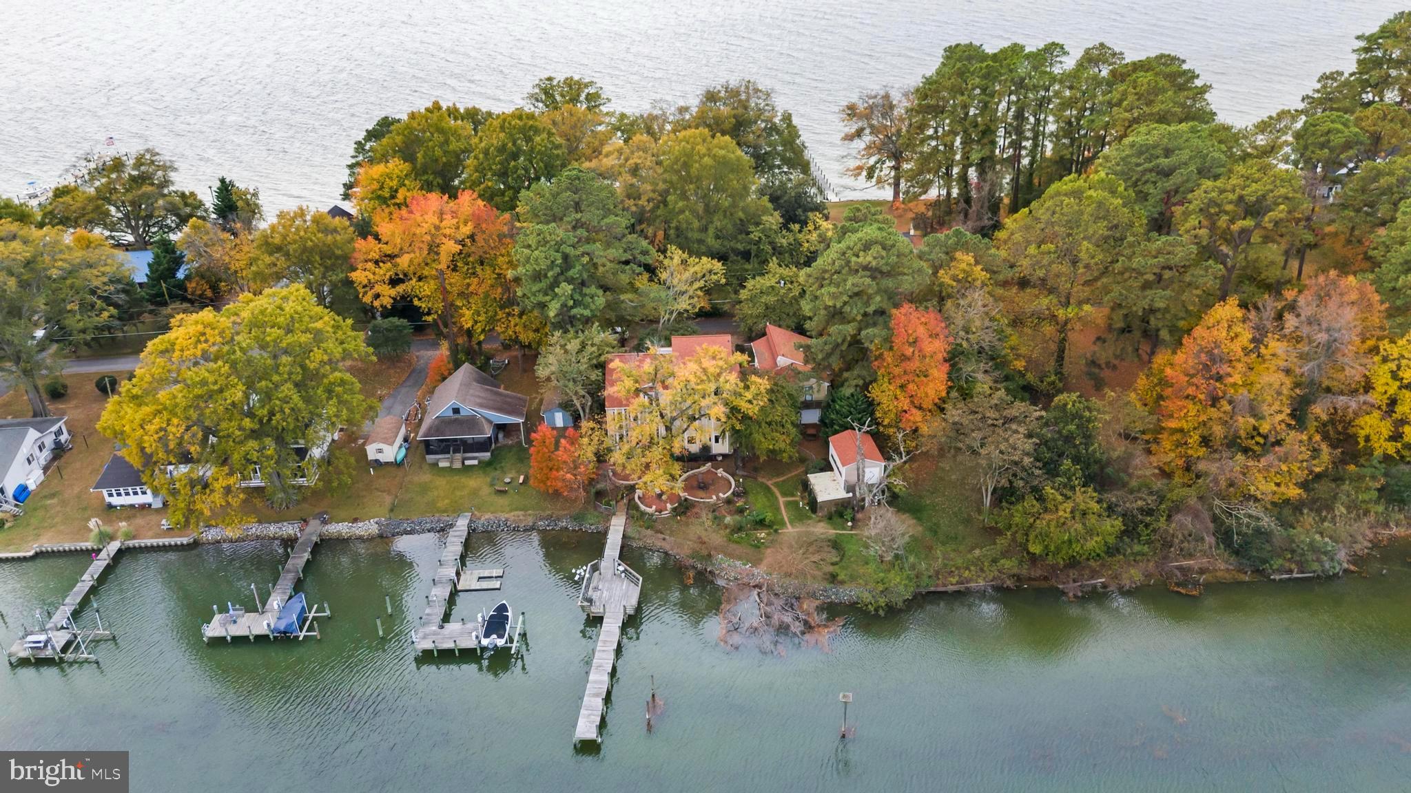 12330 Potomac View Road Newburg, MD 20664 - Photo 5 of 85 an aerial view of a house with a yard and lake view