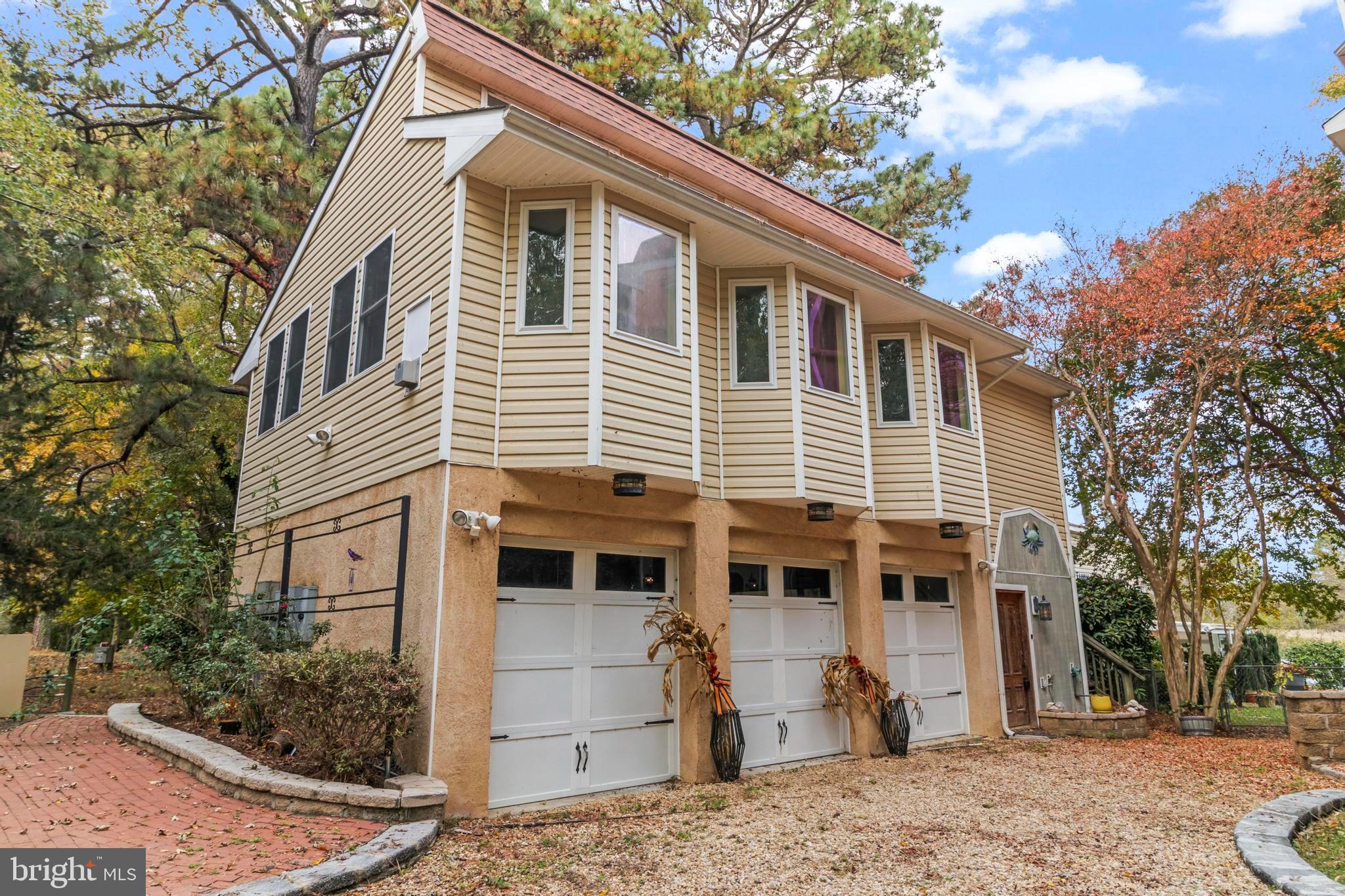 12330 Potomac View Road Newburg, MD 20664 - Photo 80 of 85 a view of a house with a yard