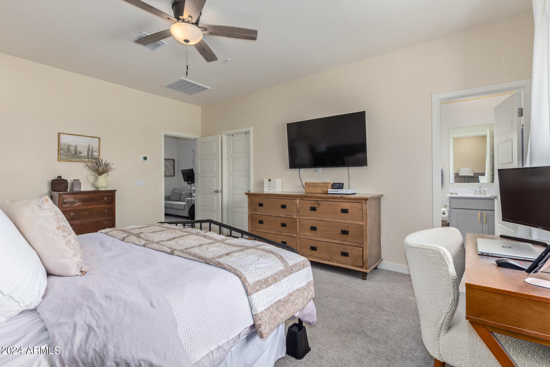 2146 West Harmont Drive Phoenix, AZ 85021 - Photo 11 of 22 0017-16 - Harmont 2146