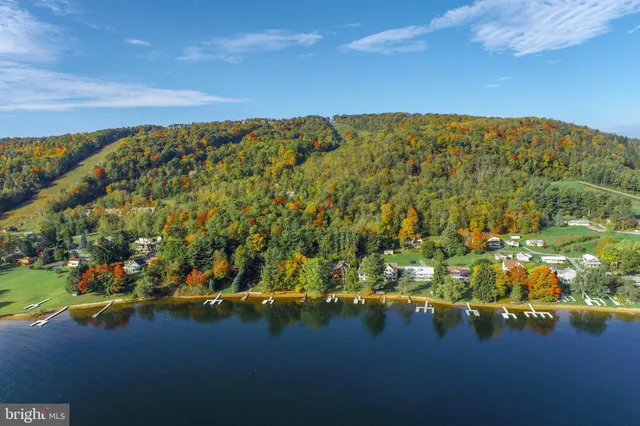a view of a lake with houses