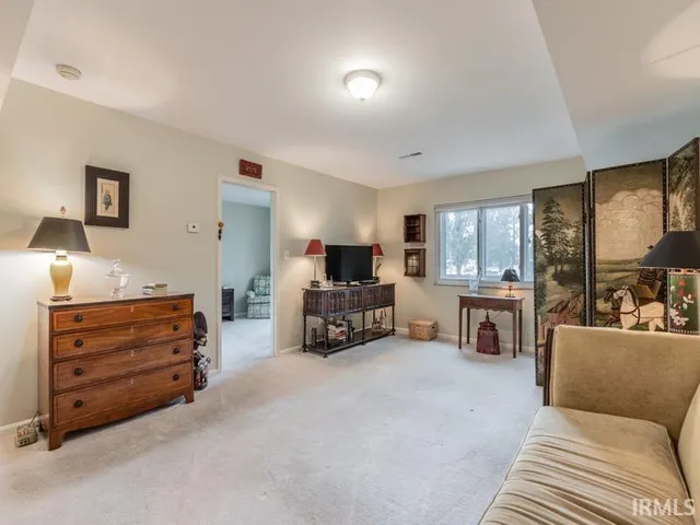 $92,500 | 600 South Cullen Avenue, Unit 109, Evansville, IN 47715