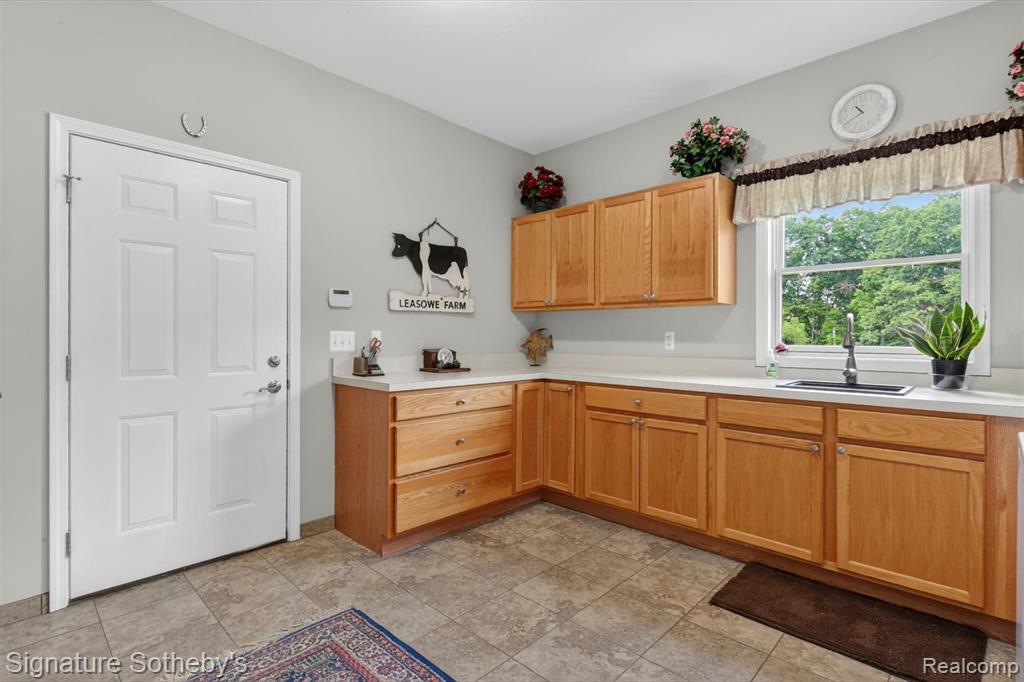 12700 Shaffer Road Davisburg, MI 48350 - Photo 21 of 99