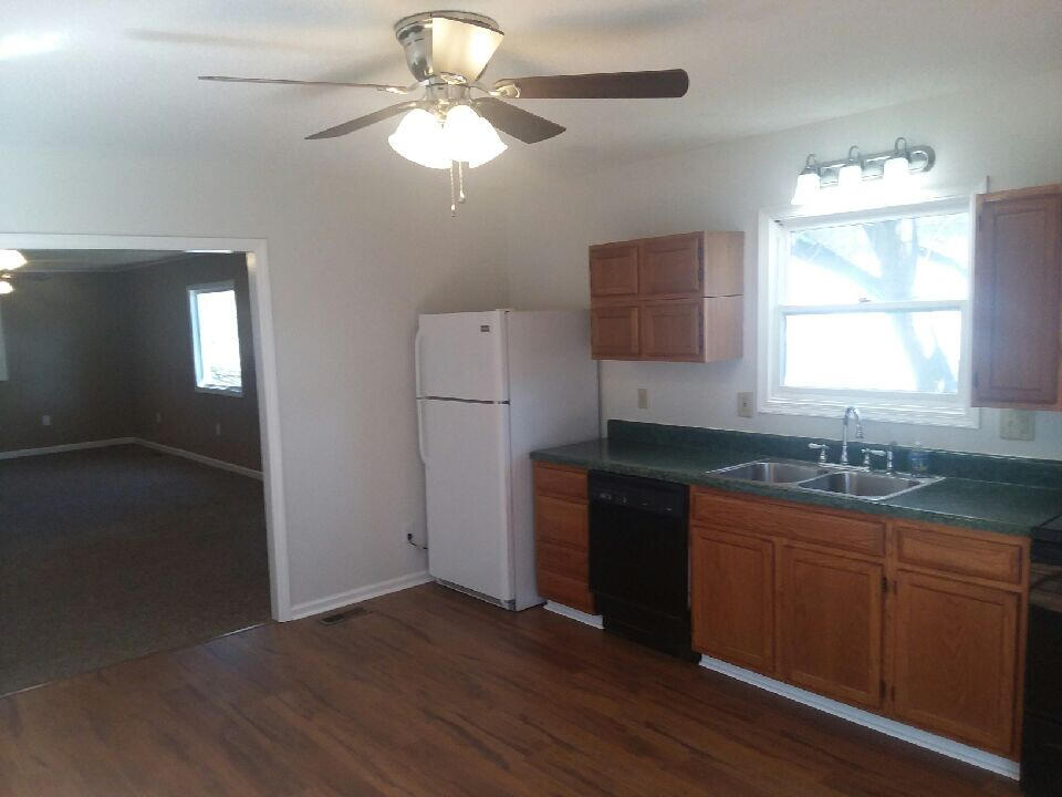 401 Cherry Hill Road Limestone, TN 37681 - Photo 13 of 25 12
