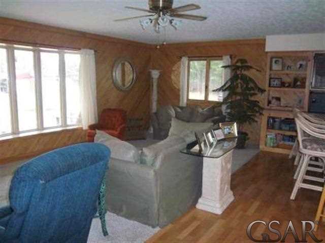 18872 Sharon Road Oakley, MI 48649 - Photo 5 of 14 31145325-4.JPG