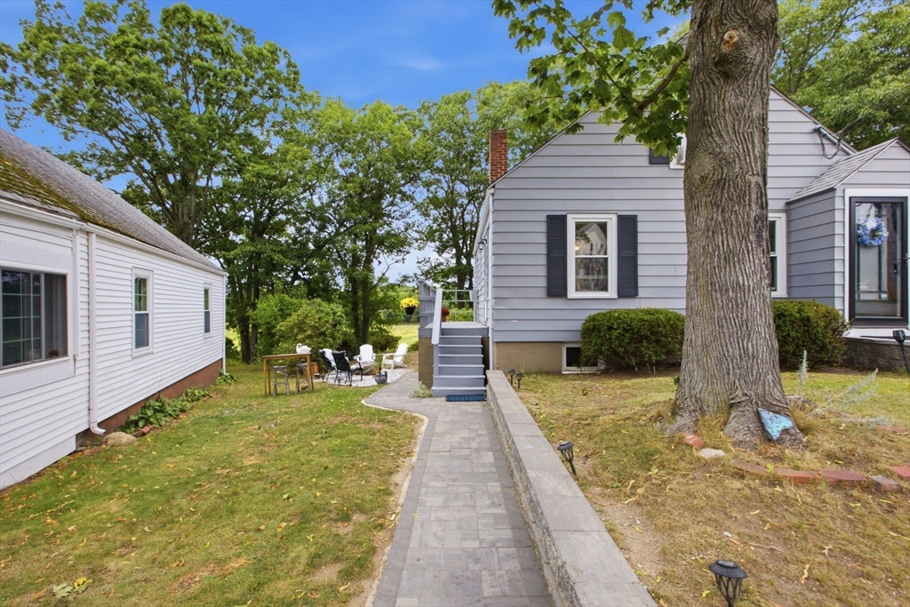 114 Clinton Road Weymouth, MA 02189 - Photo 35 of 42 Gallery Image 35
