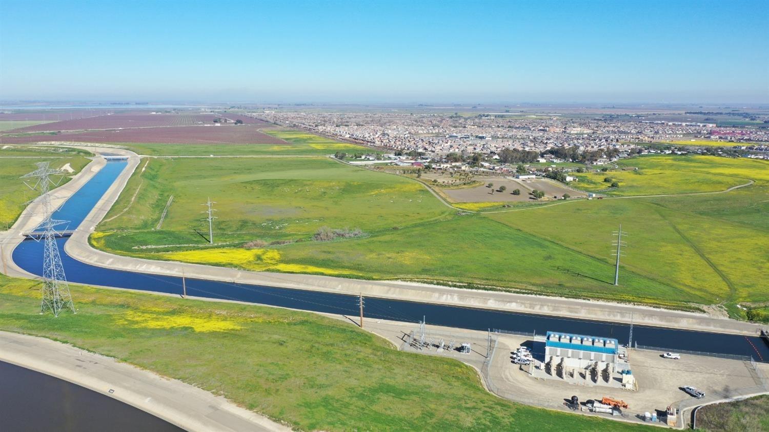 48 West Grant Line Road Tracy, CA 95391 - Photo 7 of 23