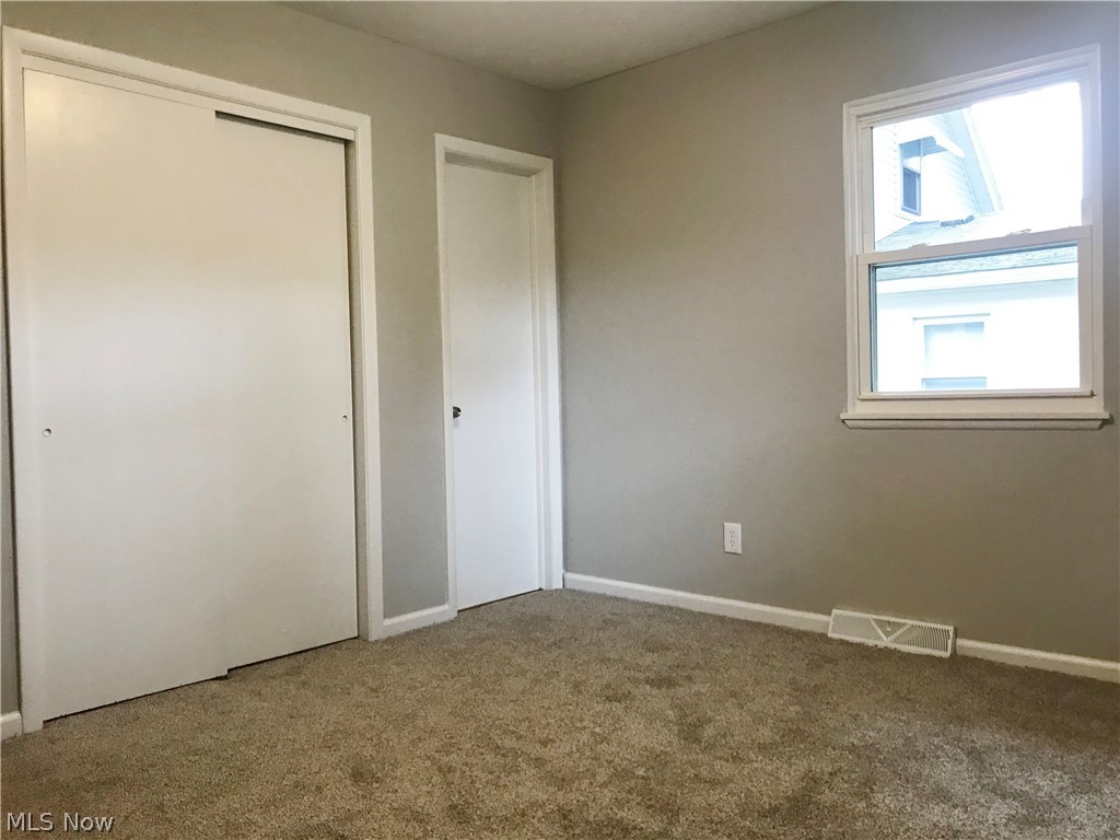 426 Lansing Road Akron, OH 44312 - Photo 19 of 34