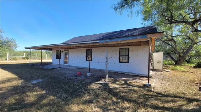$279,000 | 2421 West Mile 13 1/2 North, Weslaco, TX 78599
