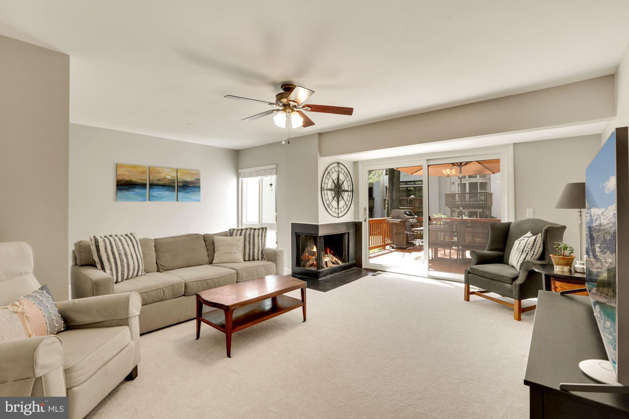 2383 Generation Drive Reston, VA 20191 - Photo 6 of 42 Living Room