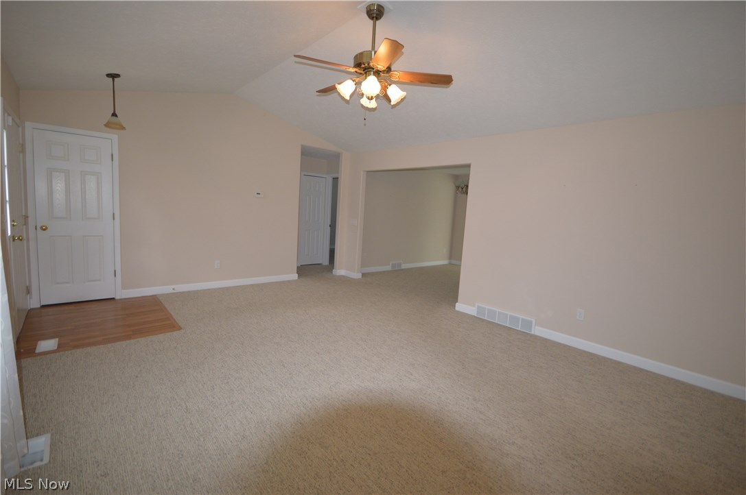35 Roaming Rock Boulevard Rome, OH 44085 - Photo 5 of 27 Gallery Image 5