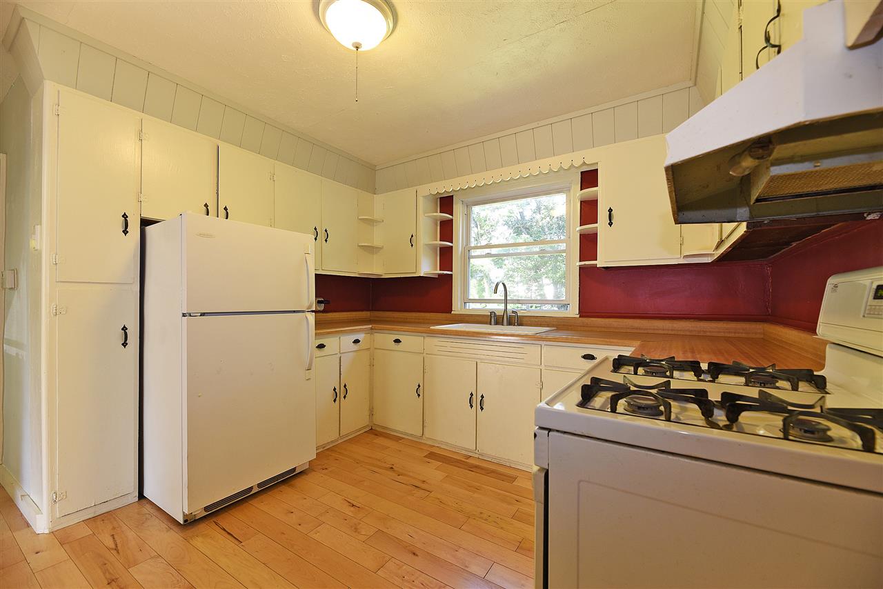 168 Woodlawn Road Burlington, VT 05408 - Photo 5 of 12 Gallery Image 5