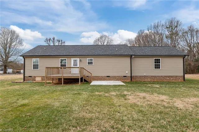 $315,000 | 522 North Staley Street, Liberty, NC 27298