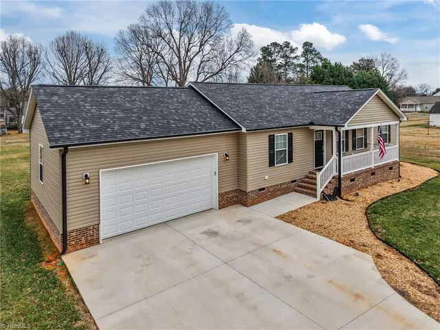 $315,000 | 522 North Staley Street, Liberty, NC 27298
