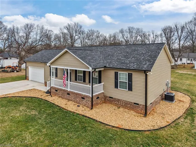 $315,000 | 522 North Staley Street, Liberty, NC 27298