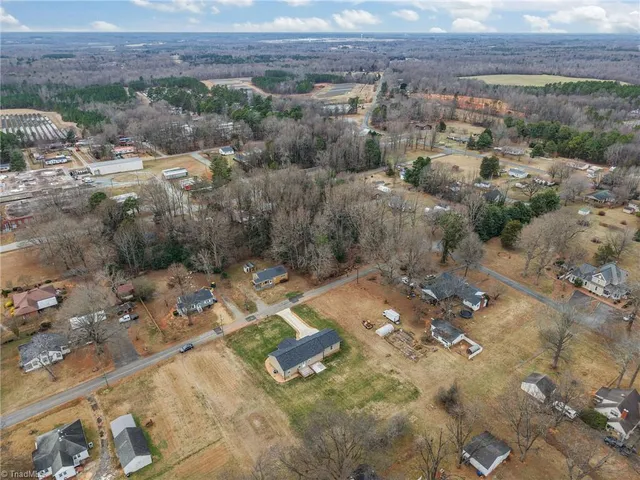 $315,000 | 522 North Staley Street, Liberty, NC 27298