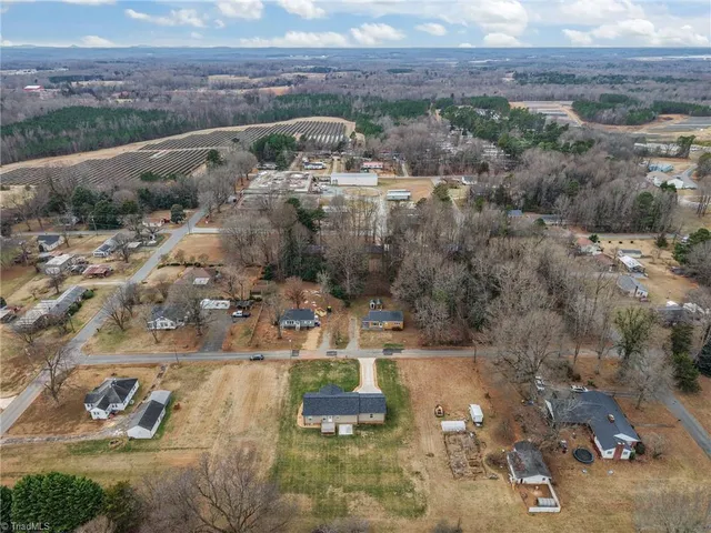 $315,000 | 522 North Staley Street, Liberty, NC 27298