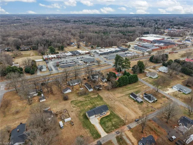 $315,000 | 522 North Staley Street, Liberty, NC 27298