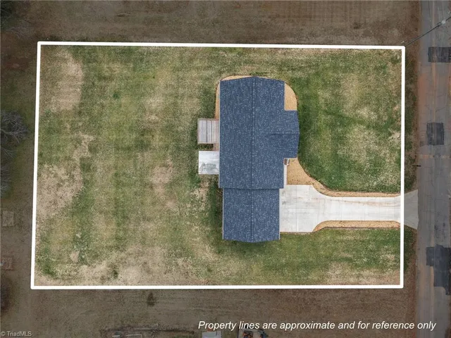 $315,000 | 522 North Staley Street, Liberty, NC 27298