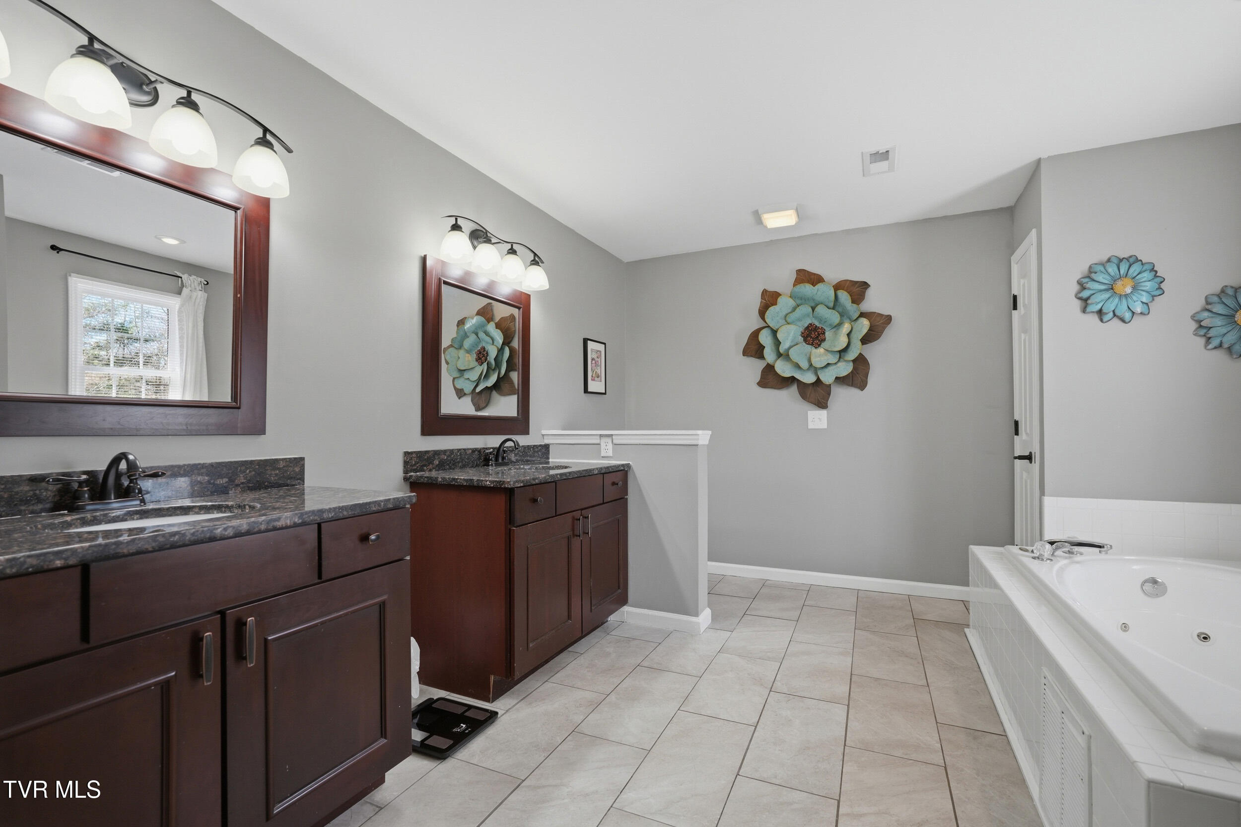 124 Lazy Lane Gray, TN 37615 - Photo 30 of 50 28_124 lazy ln-29