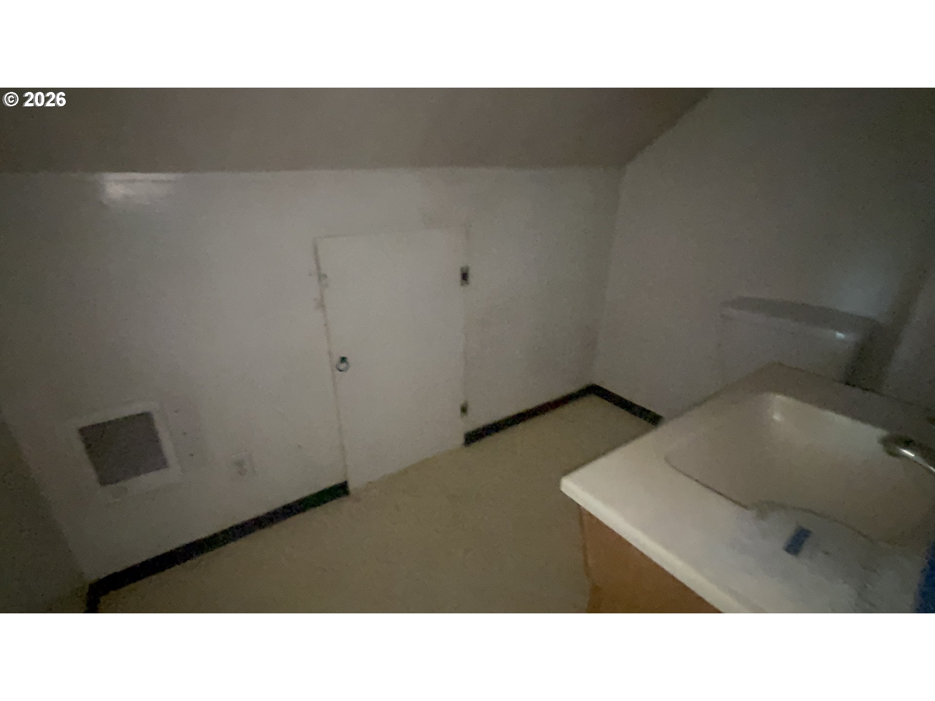 395 36th Street Springfield, OR 97478 - Photo 13 of 15