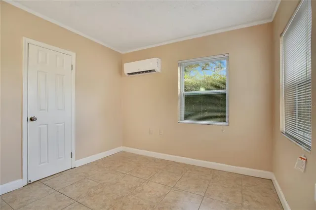 $1,250 | 1800 East Harding Street, Orlando, FL 32806