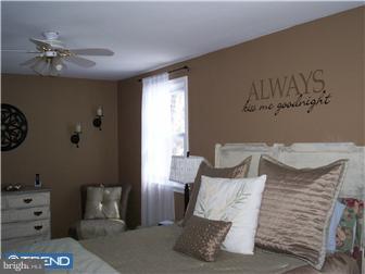 696 A Lenni Road Aston, PA 19014 - Photo 8 of 11 Bedroom - Main
