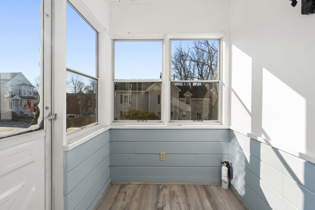 44 19th Street Lowell, MA 01850 - Photo 11 of 41