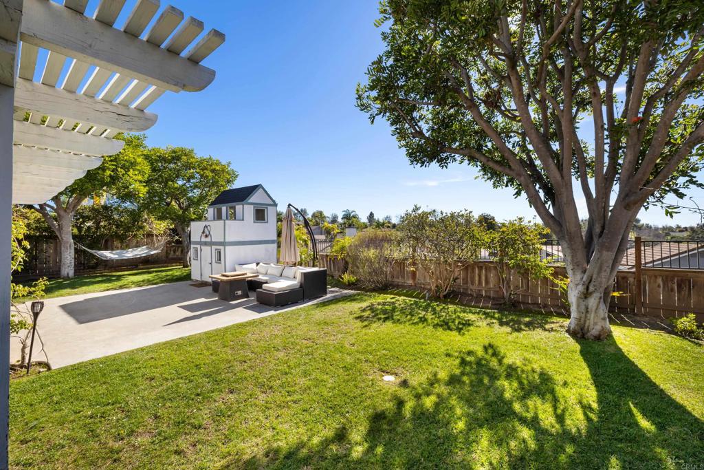 2072 Wandering Road Encinitas, CA 92024 - Photo 24 of 28