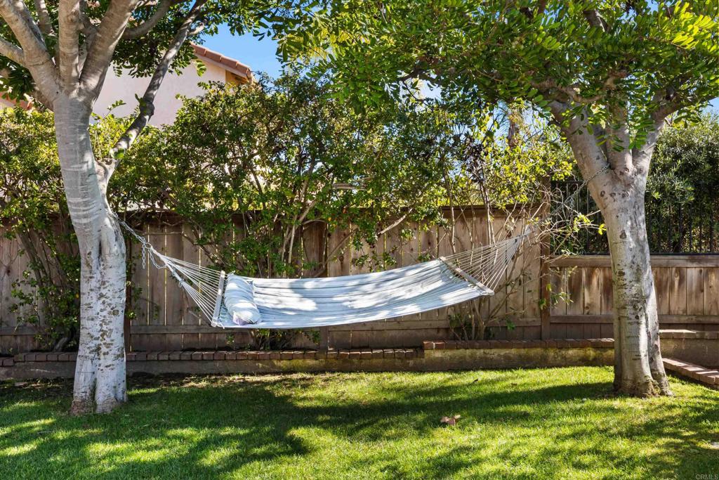 2072 Wandering Road Encinitas, CA 92024 - Photo 25 of 28